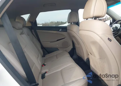 2017 Hyundai Tucson Se Plus from USA, damaged, VIN KM8J33A48HU486684